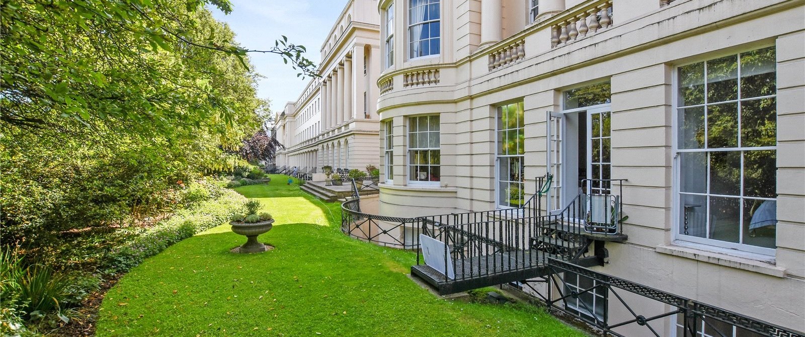 1 bedroom flat let in York Terrace West, London, NW1 Sandfords